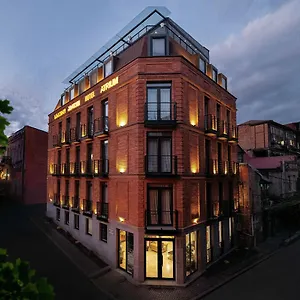 Atrium Boutique מלון